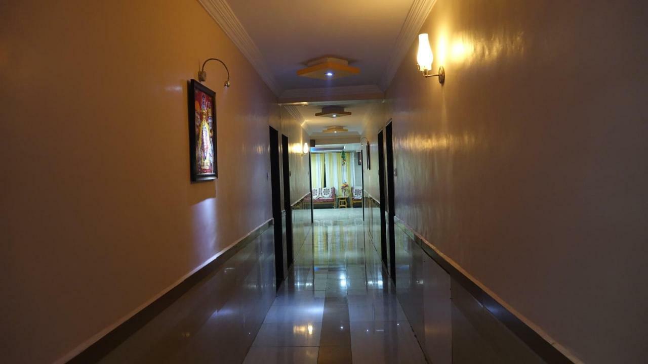 Hotel Sai Shraddha Ширди Экстерьер фото